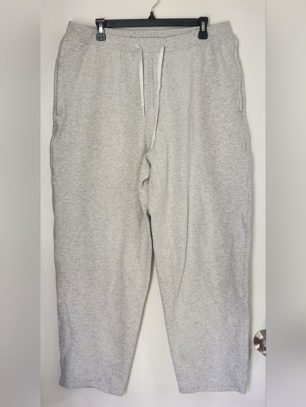 Lululemon Steady State Classic Fit Sweatpants Shorter Length Size XL Gray